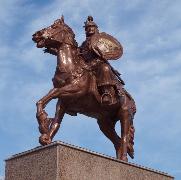 Хан Аспарух — один из самых популярных в Болгарии исторических персонажей, но мало кто из болгар знает, что он говорил на одном из тюркских языков.